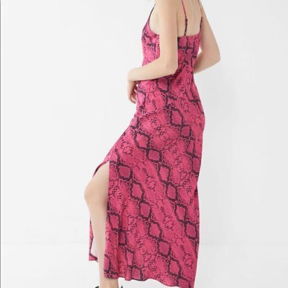 Urban outfitters snake print slip maxi dress in pink size medium - Picture 6 of 10